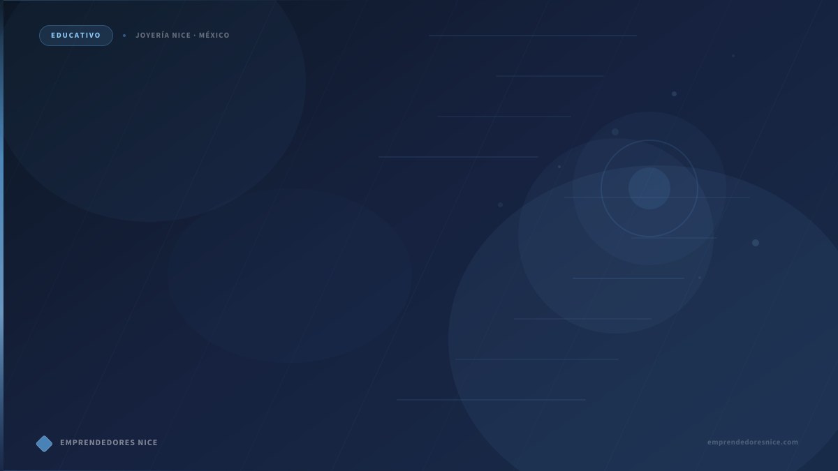 Mujer emprendedora trabajando en su negocio digital desde casa