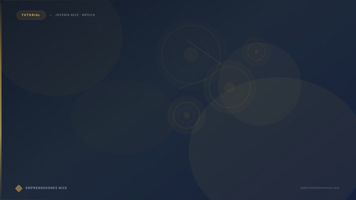 Mujer grabando video de TikTok mostrando joyería Nice